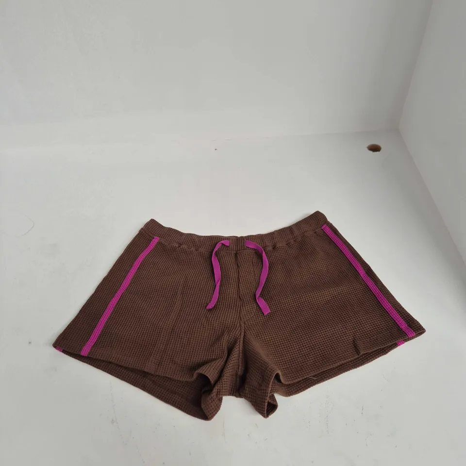 DAMSON MADDER RYLEE WAFFLE SHORT – CHOCOLATE, UK 10