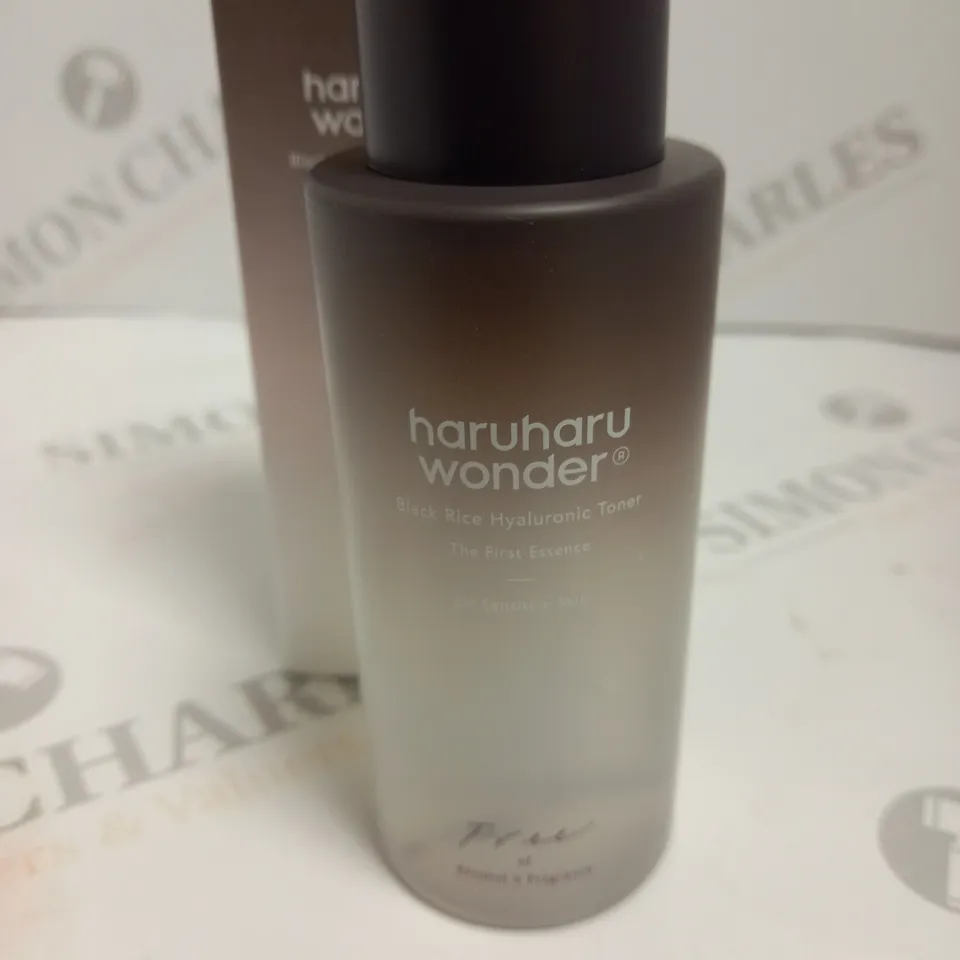 BOXED HARUHARU BLACK RICE HYALURONIC TONER THE FIRST ESSENCE FOR SENSITIVE SKIN 150ML