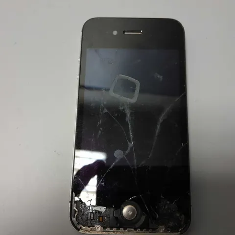APPLE IPHONE 4 (A1332) SMARTPHONE