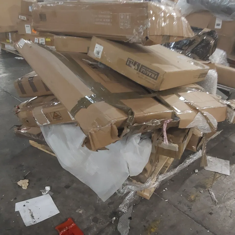 PALLET CONTAINING INCOMPLETE FURNITURE PARTS