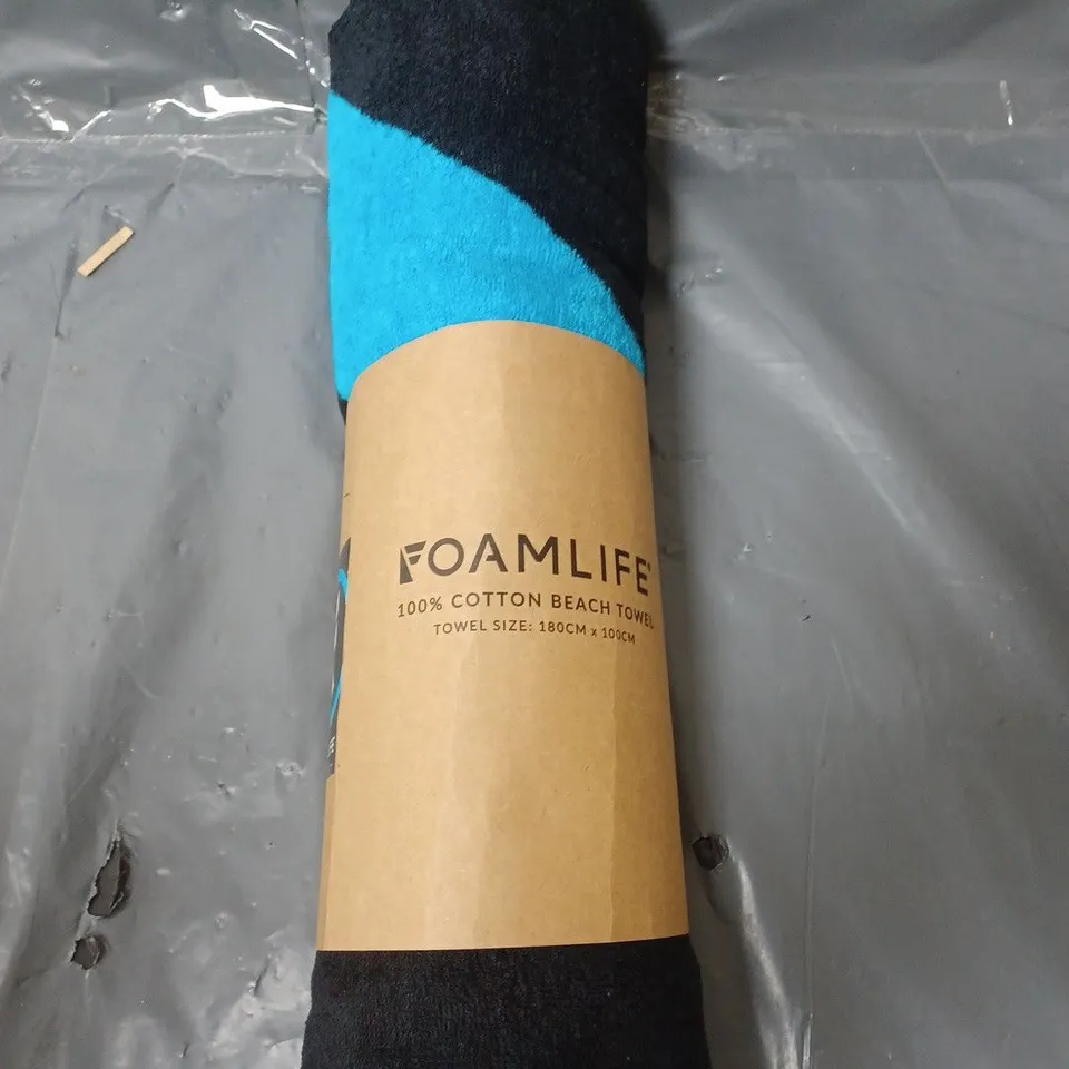 FOAMLIFE BEACH TOWEL 180CM X 100CM BLUE/BLACK