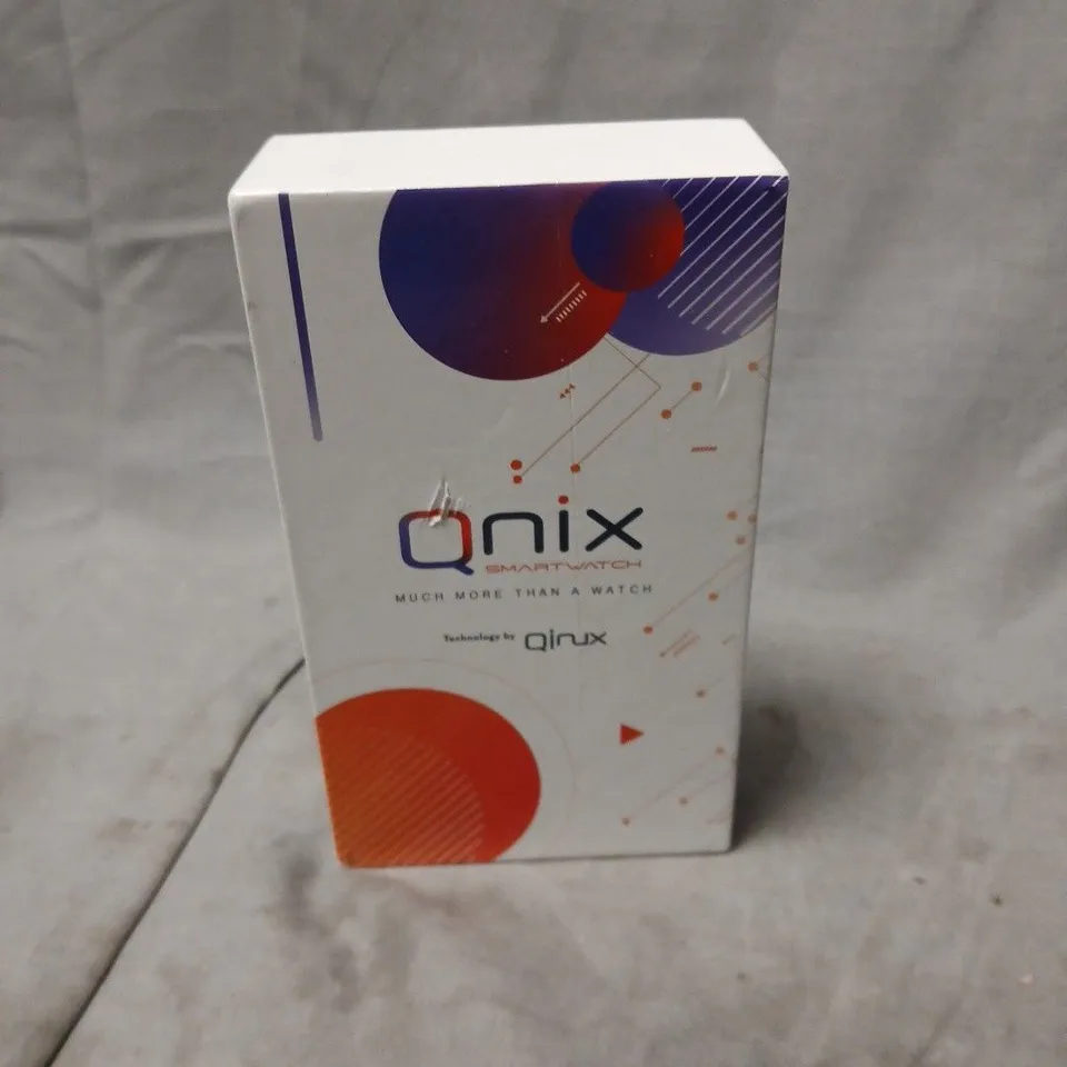 ONIX SMARTWATCH WITH BLUE STRAP – BOXED
