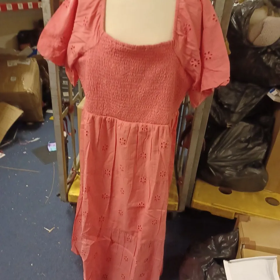 PINK DRESS SIZE 20