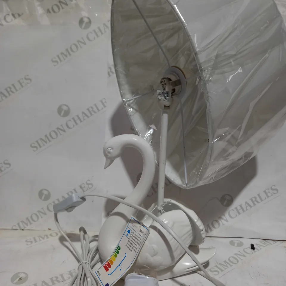 DESIGNER SWAN THEME DESK LAMP WITH SHADE IN WHITE