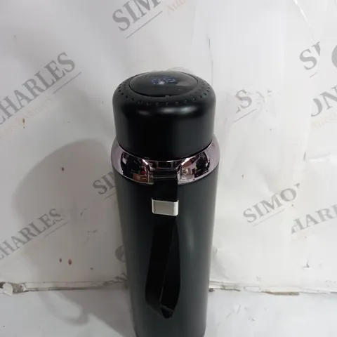 UNBRANDED DIGITAL TEMP WATER BOTTLE IN BLACK