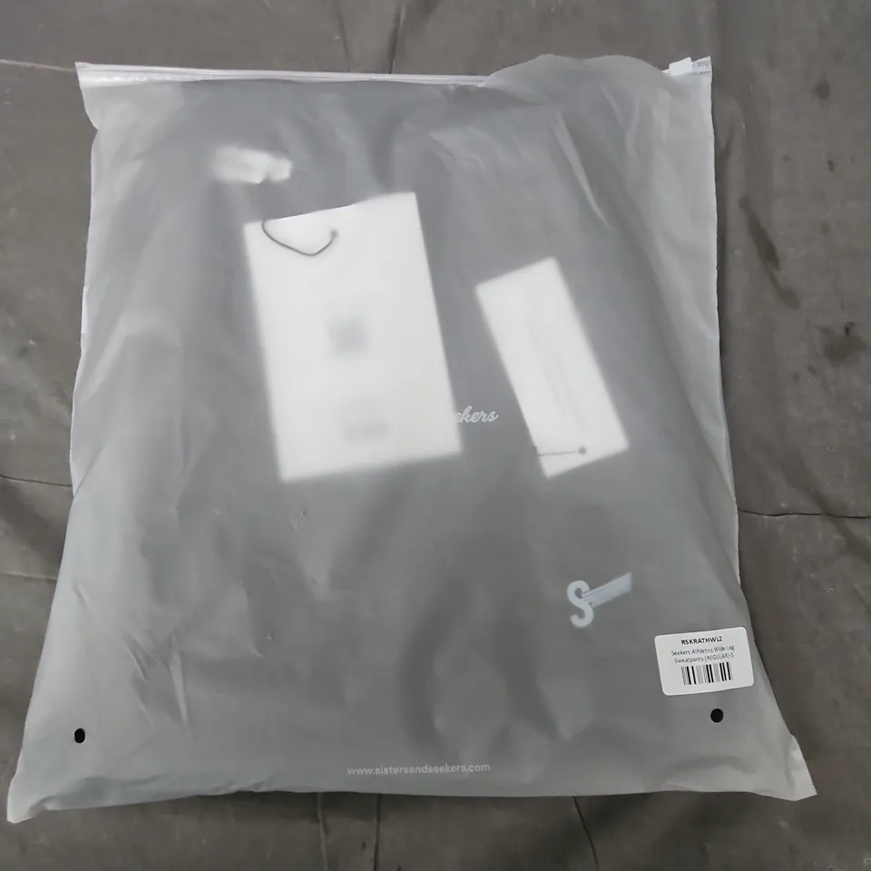 BAGGED SISTERS & SEEKERS SWEATPANTS – UK SIZE S (REGULAR S)