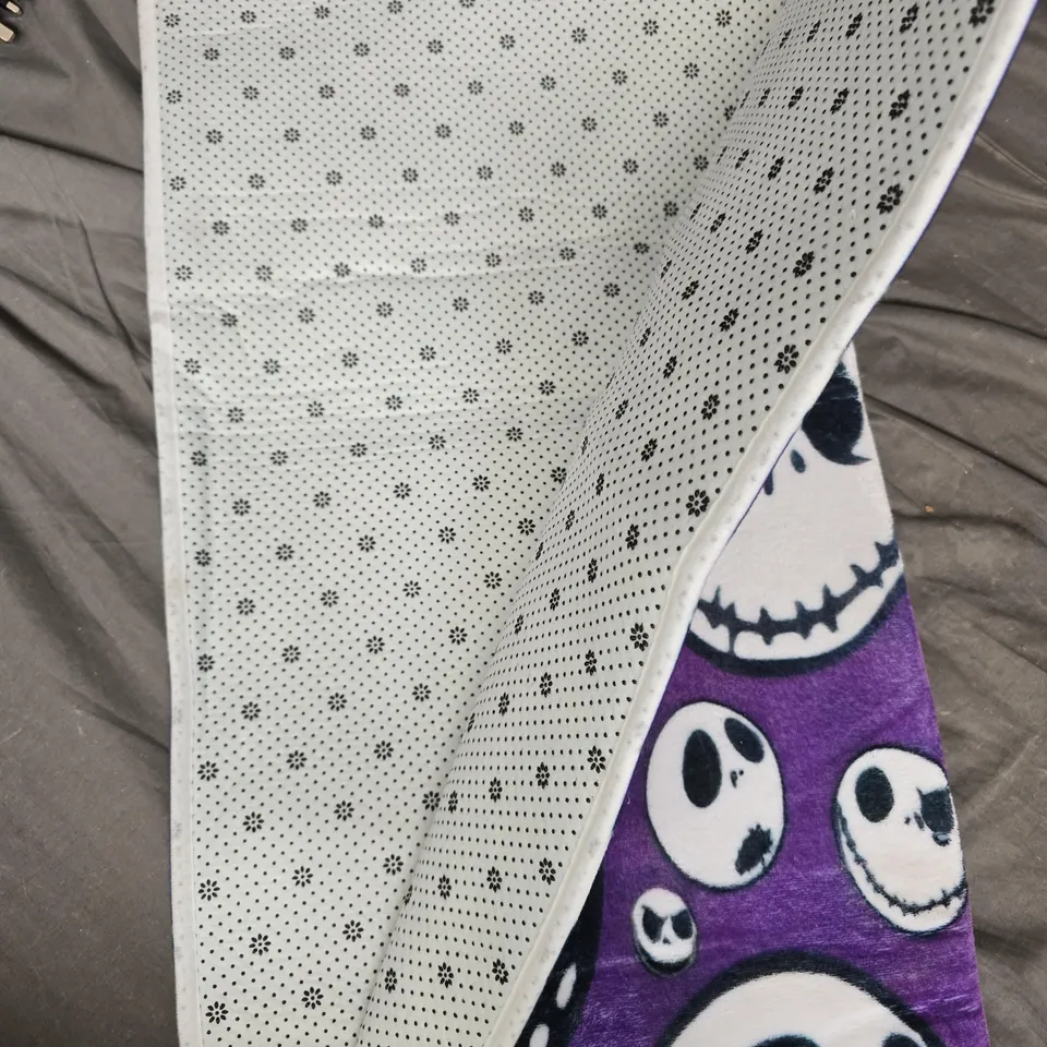 PURPLE FLEECE THROW BLANKET WITH SKULL MOTIF