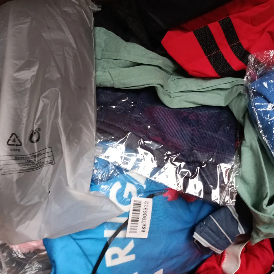 APPROXIMATELY 20 ASSORTED CLOTHING AND FASHION PRODUCTS IN VARIOUS STYLES AND SIZES - COLLECTION ONLY
