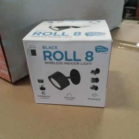 BOXED ROLL 8 WIRELESS INDOOR LIGHT - BLACK
