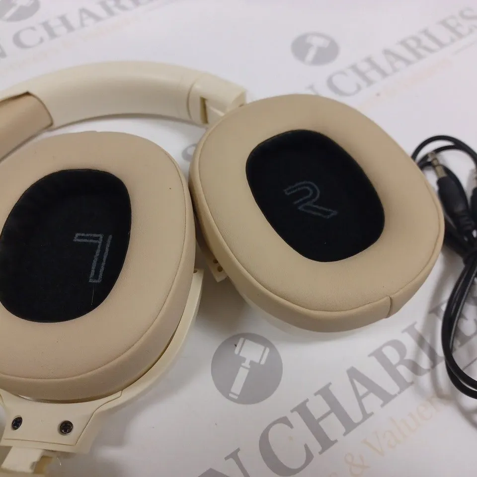 WIRELESS HEADPHONES