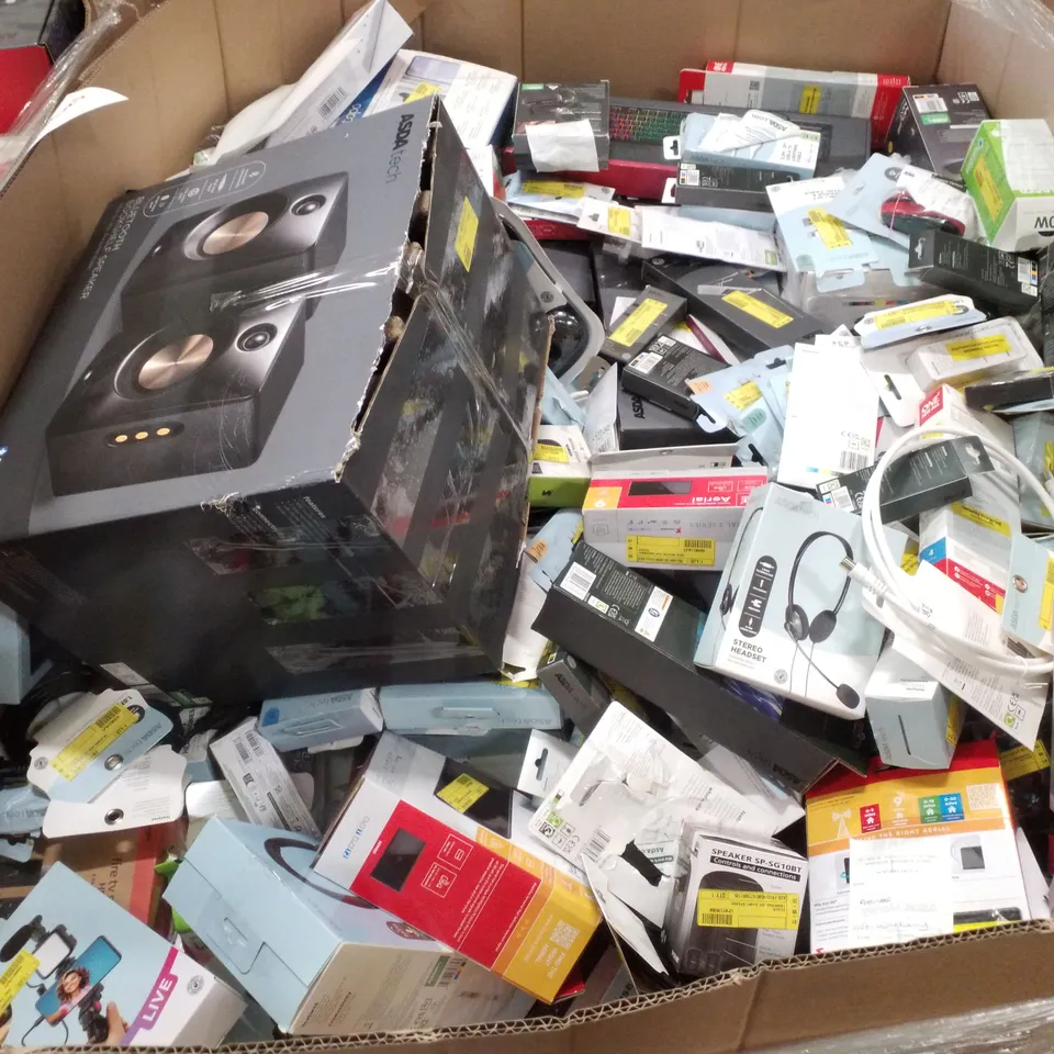 PALLET CONTAINING ASSORTED ELECTRICAL PRODUCTS INCLUDING BLUETOOTH BOOKSHELF SPEAKERS, HP DESKJET 2810E PRINTER, WIRED HEADPHONES, UNIVERSAL TV WALL MOUNTS, MOUSE MAT & AERIAL