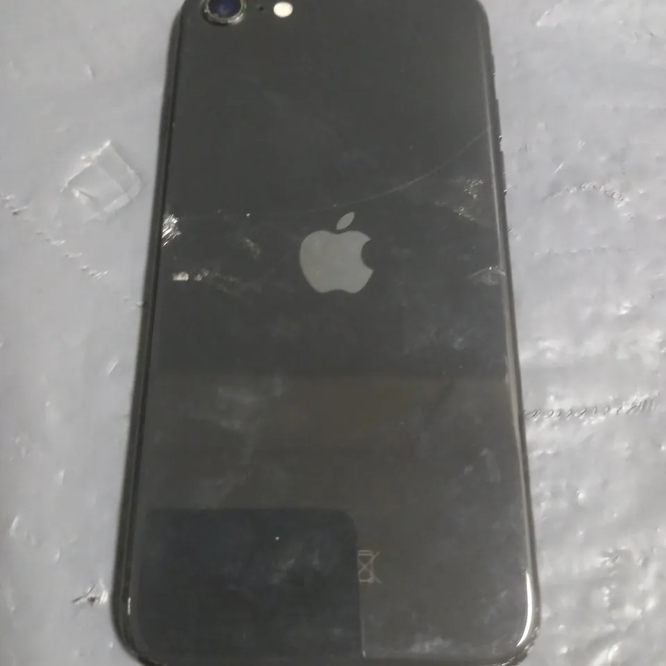 APPLE IPHONE SE SMARTPHONE 
