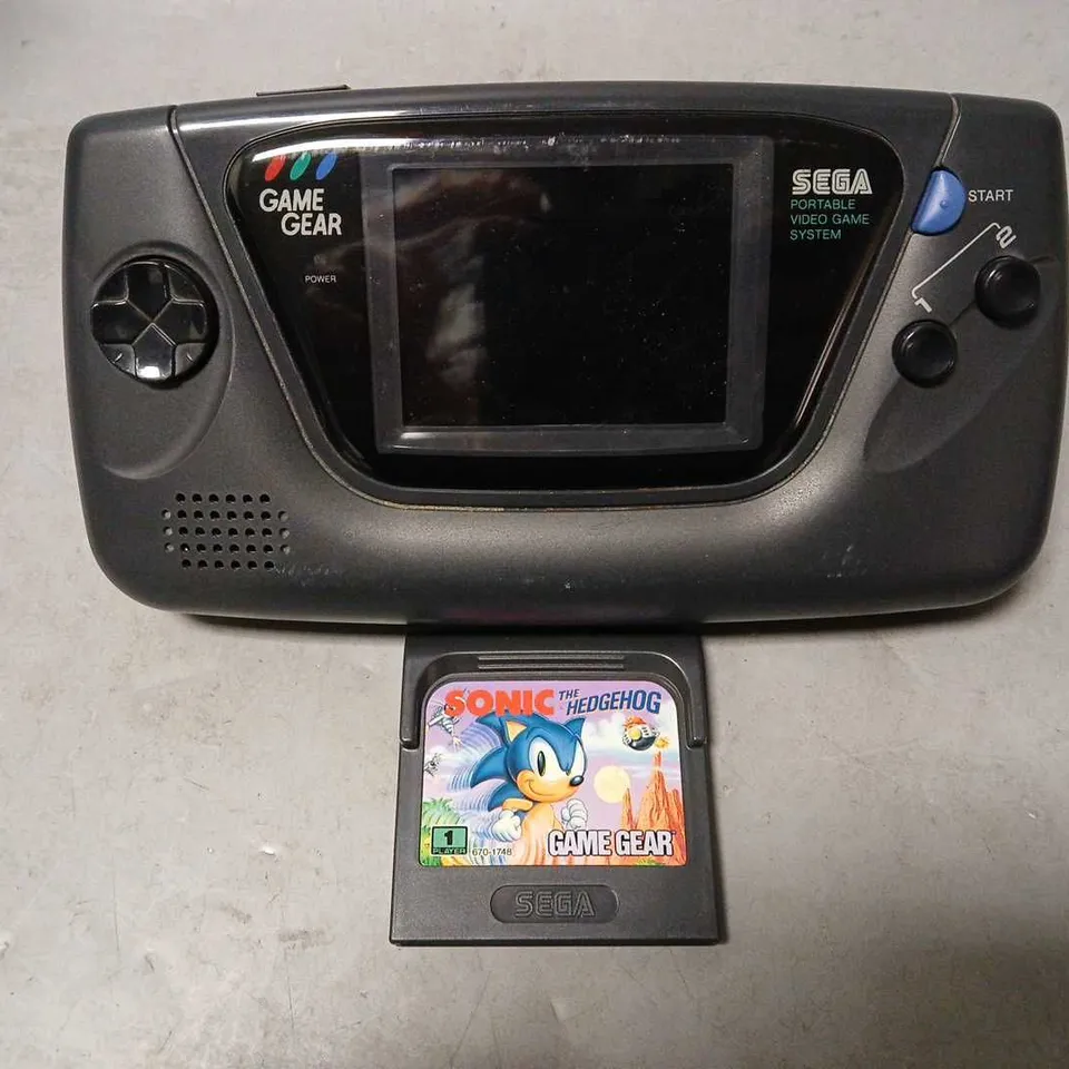 BOXED SEGA GAME GEAR 