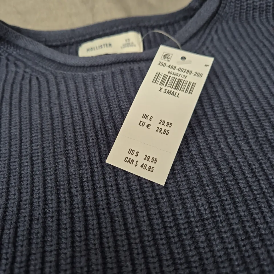 HOLLISTER NAVY KNIT SWEATER – UK XS