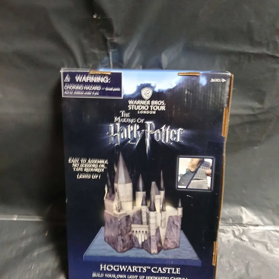 HARRY POTTER HOGWARTS CASTLE BUILD-YOUR-OWN LIGHT-UP MODEL 