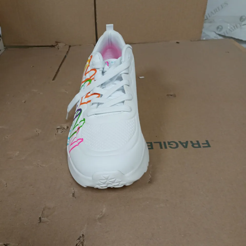 SKECHERS X TRAINERS WHITE MULTI SIZE 8