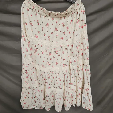 MISS SELFRIDGE SPLIT LEG SKIRT IN CREAM FLORAL SIZE 18