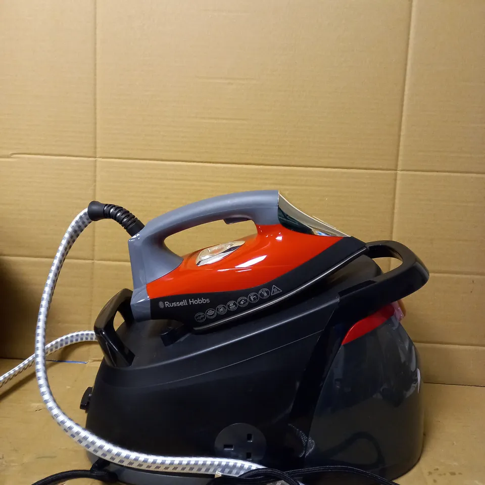 RUSSELL HOBBS QUIET SUPER STEAM PRO IRON
