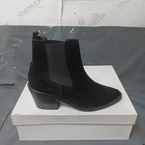 BOXED PAIR OF WOMENS BLACK SUEDE ANKLE BOOTS SIZE 36