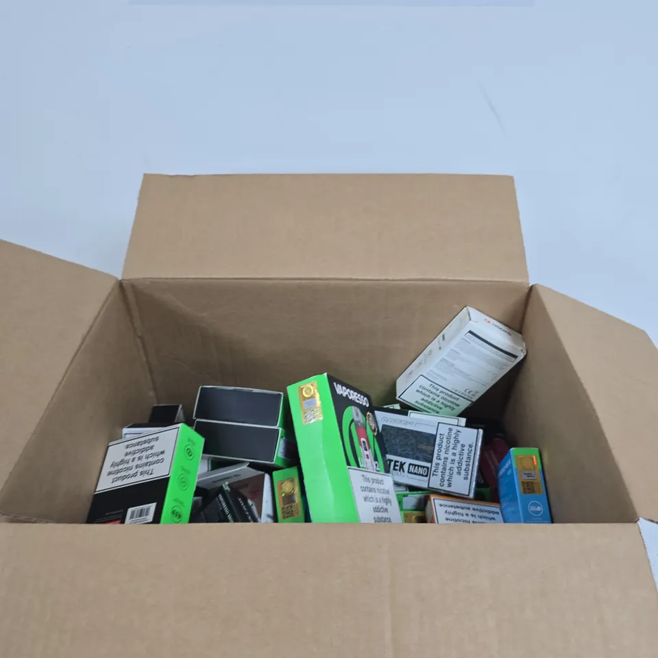 APPROXIMATELY 20 ASSORTED E-CIG PRODUCTS AND ACCESSORIES TO INCLUDE VAPORESSO, ASPIRE ETC 