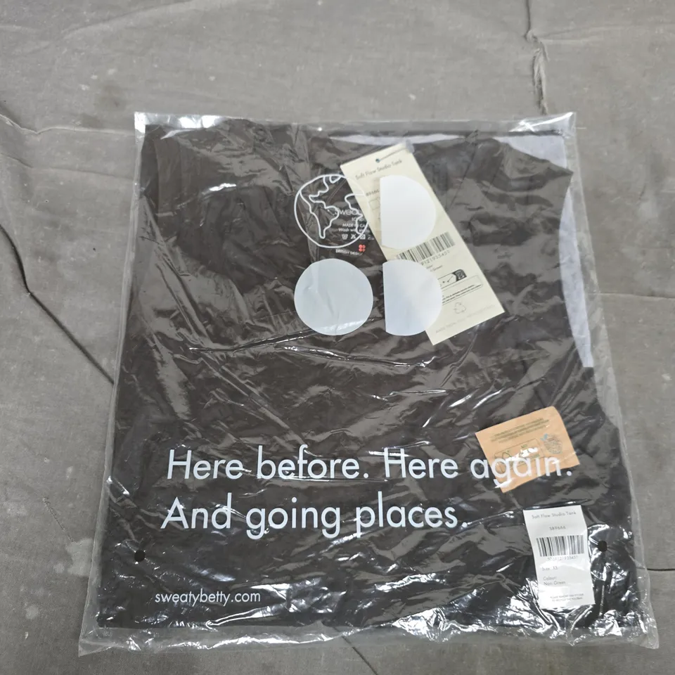 BAGGED SWEATY BETTY SOFT FLOW STUDIO TANK IN NORI GREEN - XS