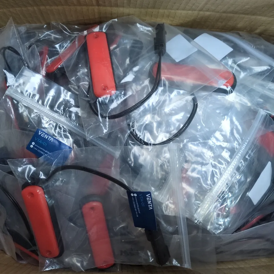 APPROXIMATELY 65 VTA-01 MARKER VEHICLE LIGHTS