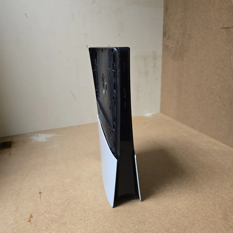 SONY PLAYSTATION 5 CONSOLE – MODEL CFI-2016 - MISSING SIDE PANELS