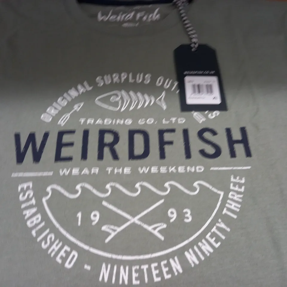 WEIRD FISH WAVES GRAPHIC T-SHIRT - XL