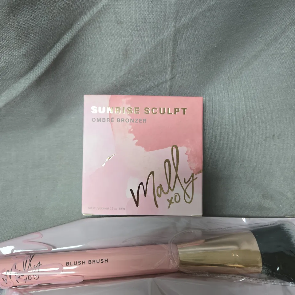MALLY SUNRISE SCULPT OMBRE BRONZER – BOXED WITH BRUSH