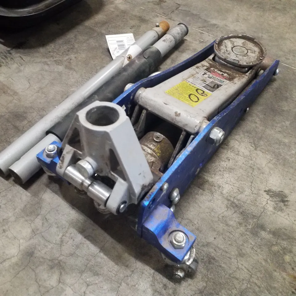 CLARKE CTJ1500QL 1.5 TONNE ALUMINIUM & STEEL QUICK-LIFT TROLLEY JACK