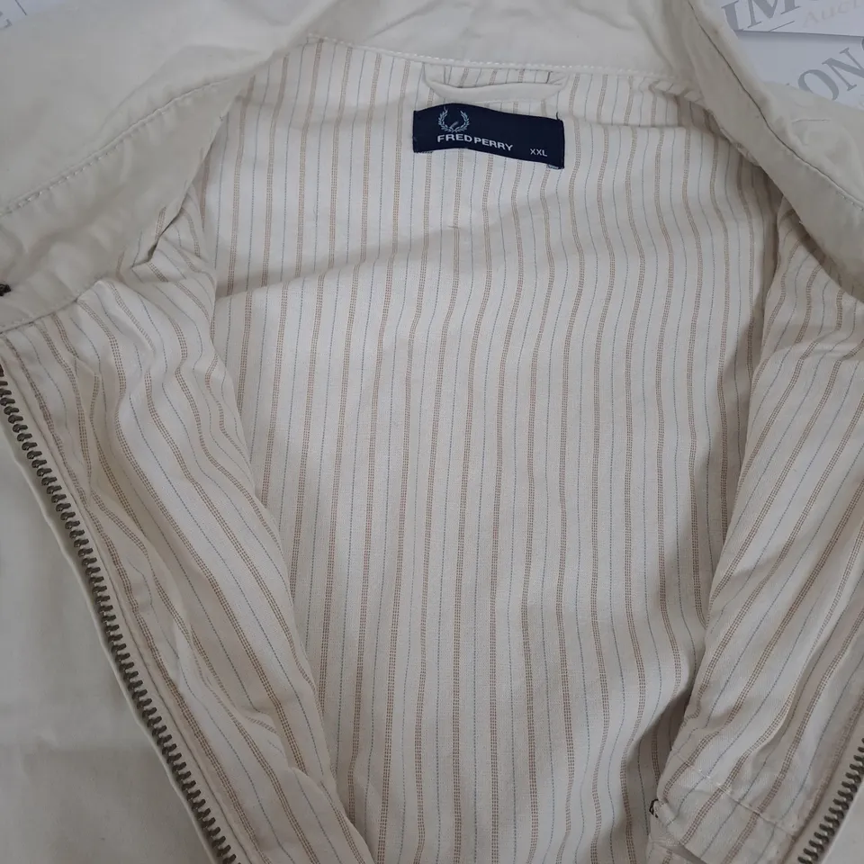 FRED PERRY WHITE ZIP JACKET IN WHITE - SIZE XXL