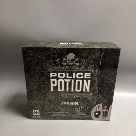 BOXED POLICE POTION FOR HIM EAU DE PARFUM 30ML AND ALL OVER BODY SHAMPOO 100ML GIFT SET