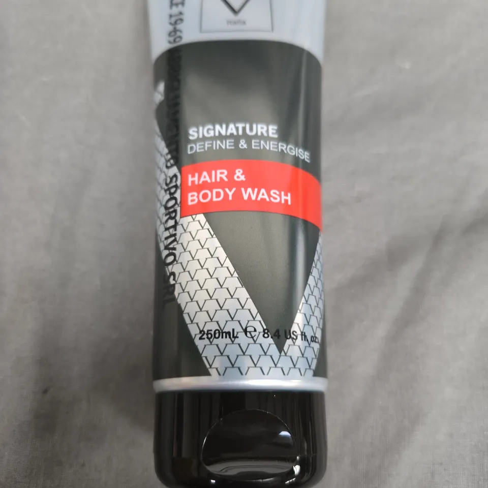 APPROXIMATELY TWELVE VERSACE V19SIGM1125000 HAIR AND BODY WASH 250ML
