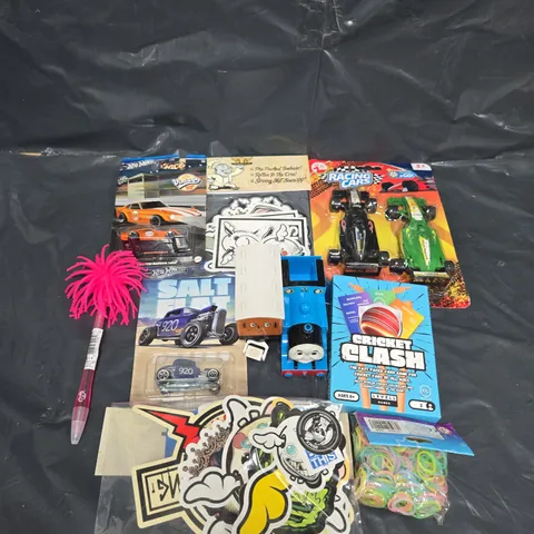 APPROXIMATELY 15 ASSORTED TOYS & GAMES TO INCLUDE HOT WHEELS, CARD GAMES AND NICE CUBE