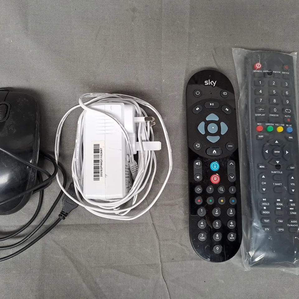 APPROXIMATELY 10 ASSORTED ELECTRICAL ITEMS TO INCLUDE LOGITECH B110 MOUSE, POWER ADAPTER, SKY REMOTE, ETC
