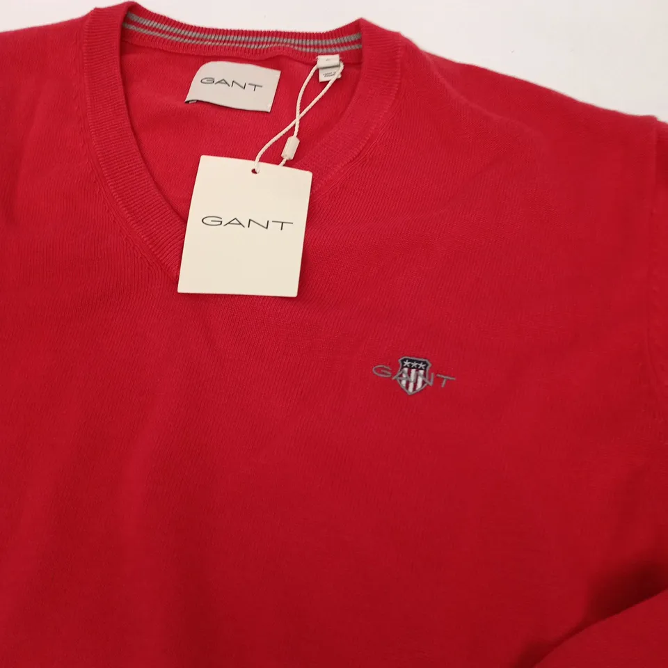 BAGGED GANT CLASSIC COTTON V-NECK SWEATER – ROSE RED – SIZE L