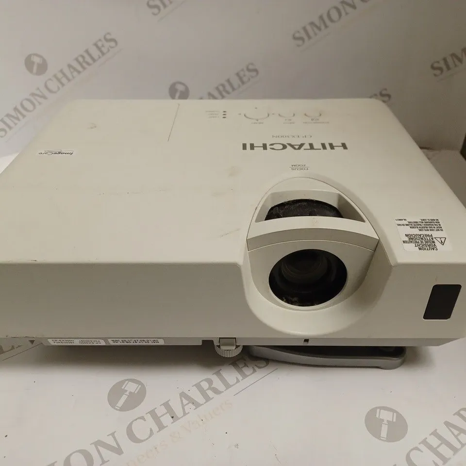 UNBOXED HITACHI CP-EX300N PROJECTOR