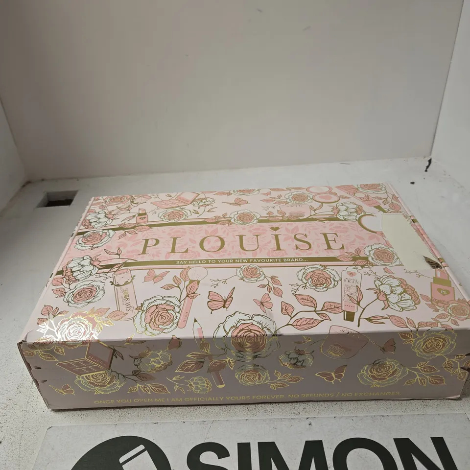 P LOUISE MYSTERY MAKE-UP BOX SET – PINK FLORAL PACKAGING