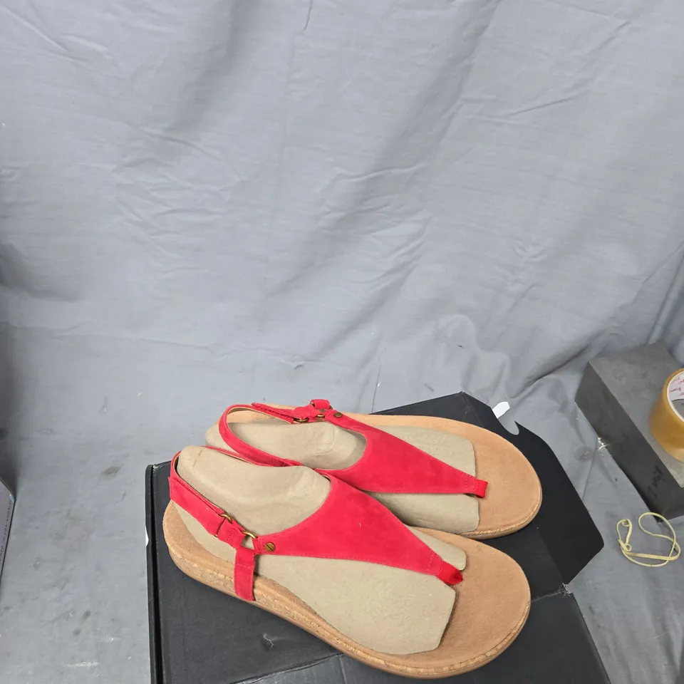 VIONIC WOMEN'S RED SANDALS WITH CORK FOOTBED UK 9