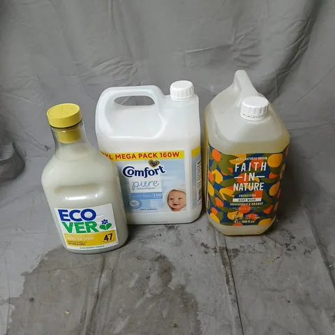 APPROXIMATELY 4 ASSORTED HOUSEHOLD LIQUID PRODUCTS TO INCLUDE FAITH IN NATURE BODY WASH 5L, COMFORT PURE MEGA PACK, ECO VER FABRIC SOFTENER 47 WASHES 