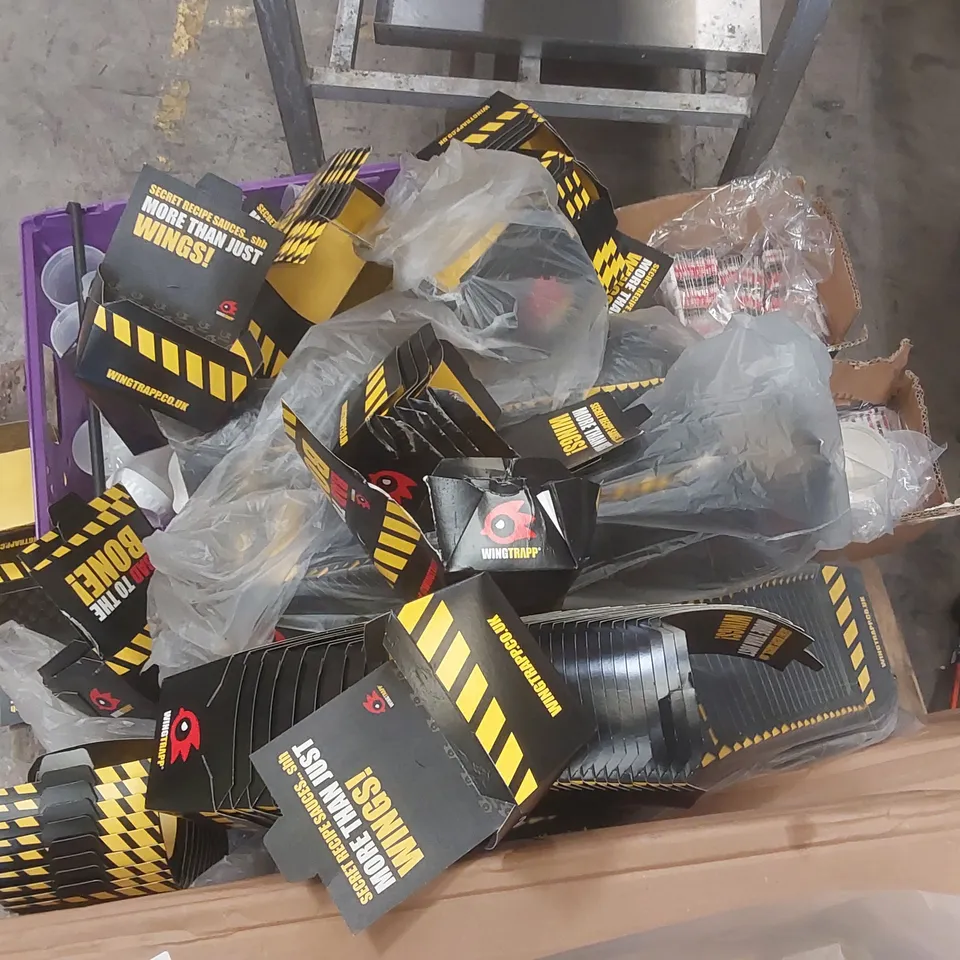 PALLET CONTAINING A VERY LARGE QUANTITY OF CATERING SUPPLIES INCLUDING TAKEAWAY BOXES ECT