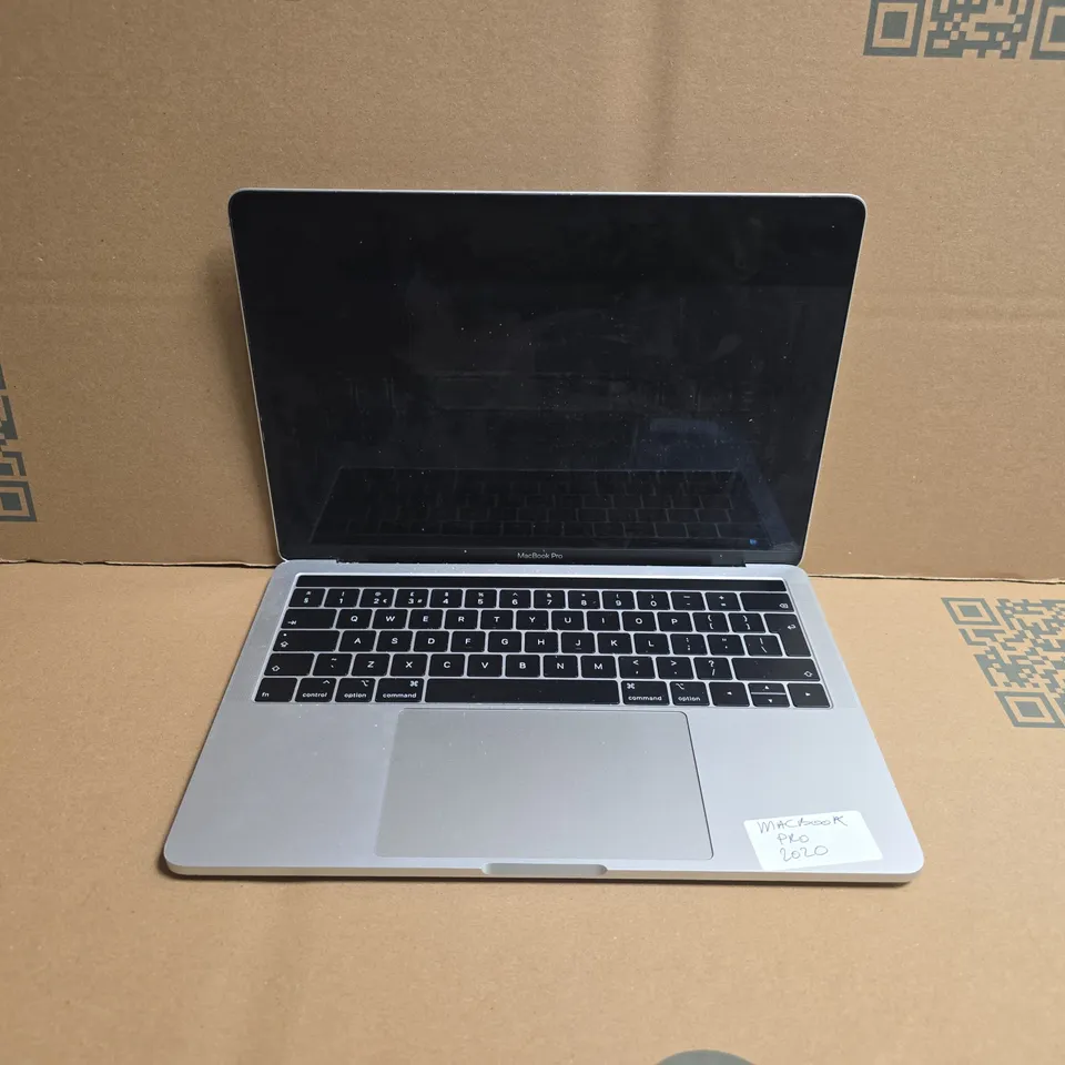 APPLE MACBOOK PRO A2159