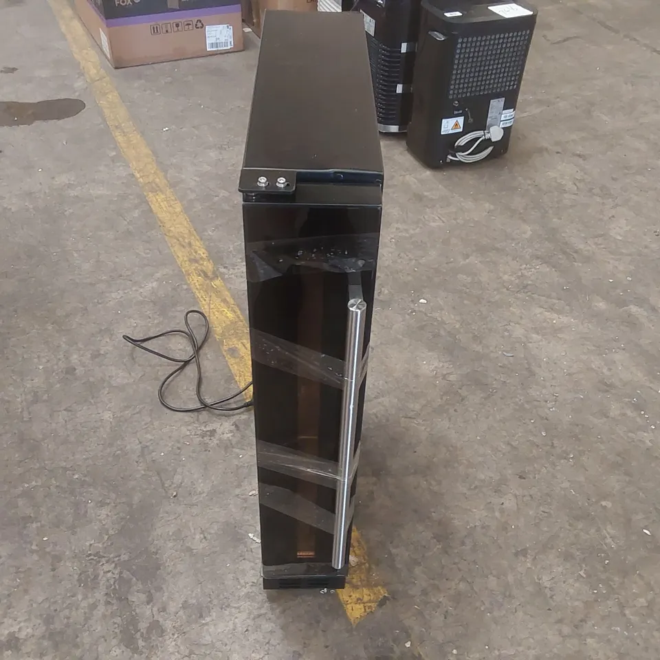 RUSSELL HOBBS WINE COOLER 