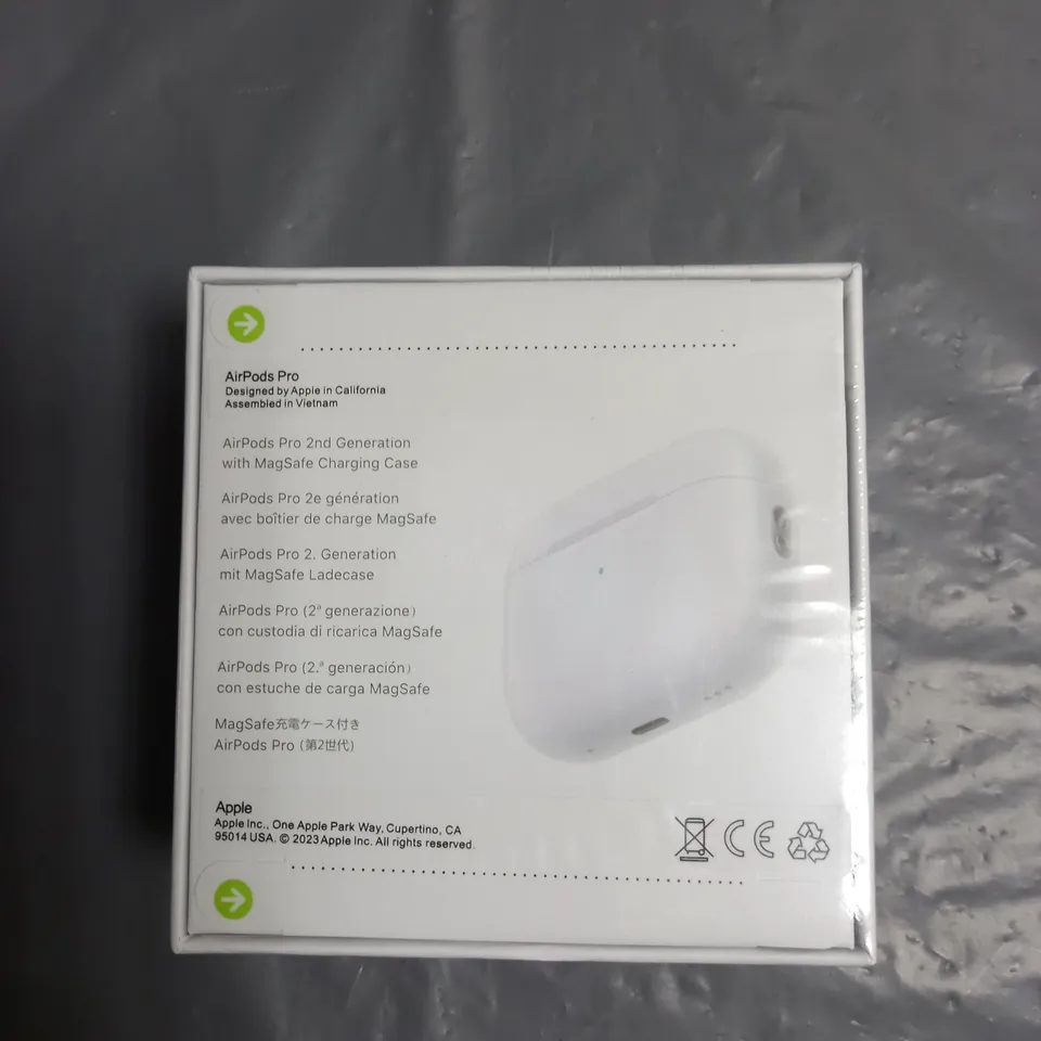 BOXED AND SEALED APPLE AIRPODS PRO 2ND GENERATION WITH MAGSAFE CHARGING CASE IN WHITE