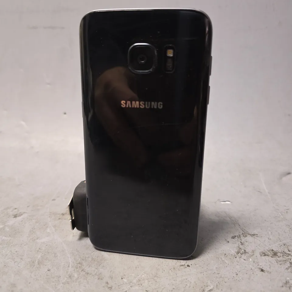 SAMSUNG GALAXY S7 