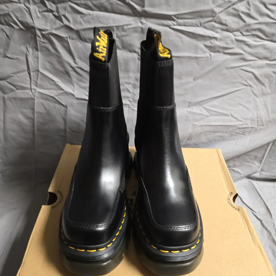 BOXED PAIR OF DR.MARTENS CORRAN CHELSEA BOOTS - UK SIZE 4