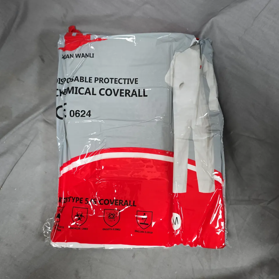 APPROXIMATELY 45 DISPOSABLE PROTECTIVE CHEMICAL COVERALLS IN WHITE - MEDIUM