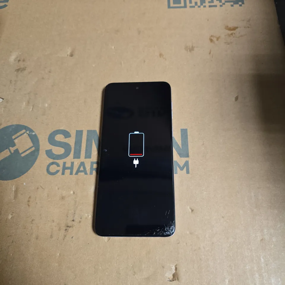 MOTOROLA SMARTPHONE – PURPLE - DAMAGED SCREEN