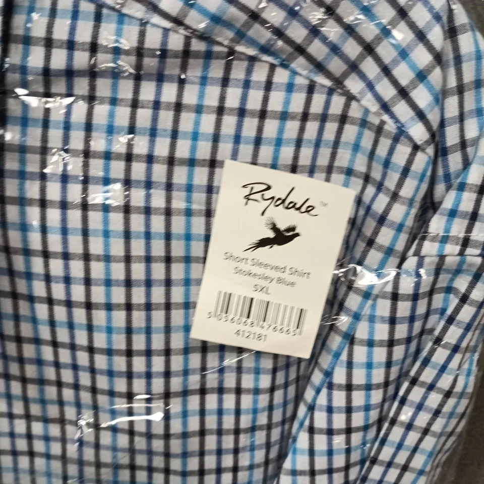 RYDALE MEN’S SHORT SLEEVE CHECK SHIRT – BLUE/WHITE, 5XL (NEW IN PACKAGING)