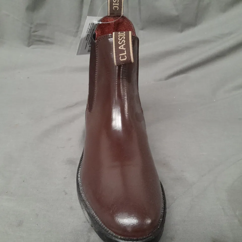 BOXED PAIR OF RHINEGOLD JODHPUR BOOTS IN DARK BROWN SIZE 8